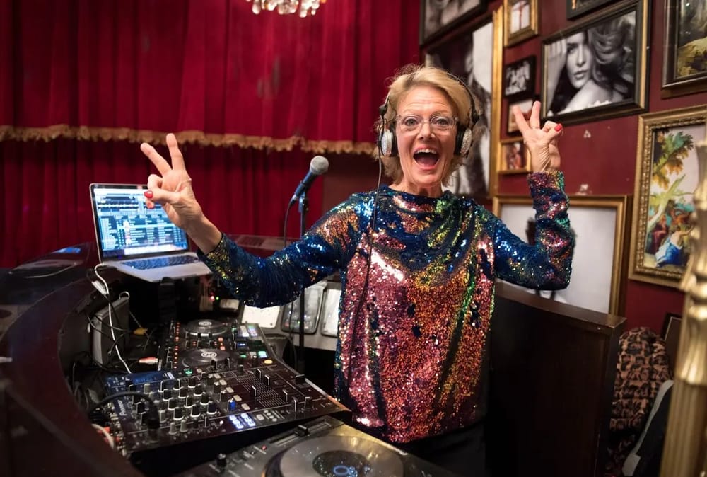 La octogenaria DJ Gloria conquista las discotecas imagen de la publicación