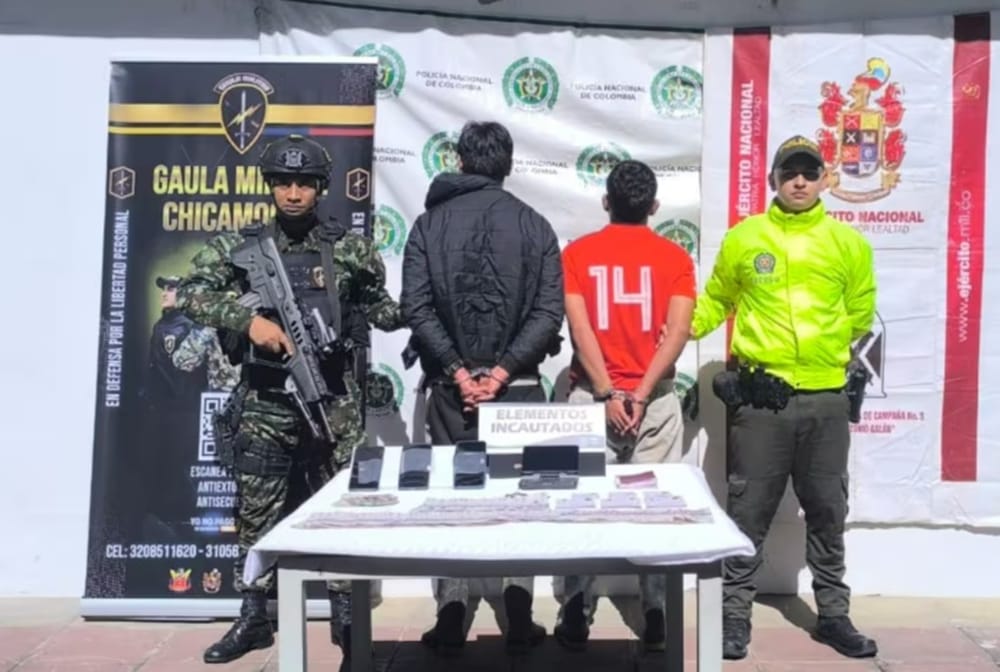 Cacos que extorsionaban hasta al Alcalde de Coromoro cayeron en poder de la Ley imagen de la publicación