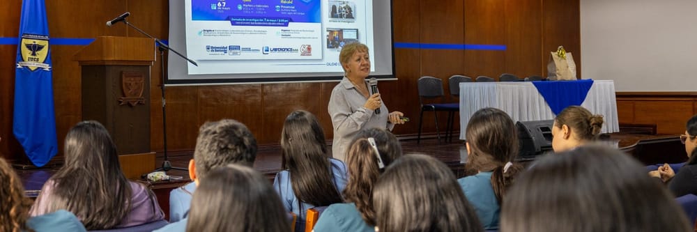 Reunión general del programa de Bacteriología y Laboratorio Clínico UDES imagen de la publicación