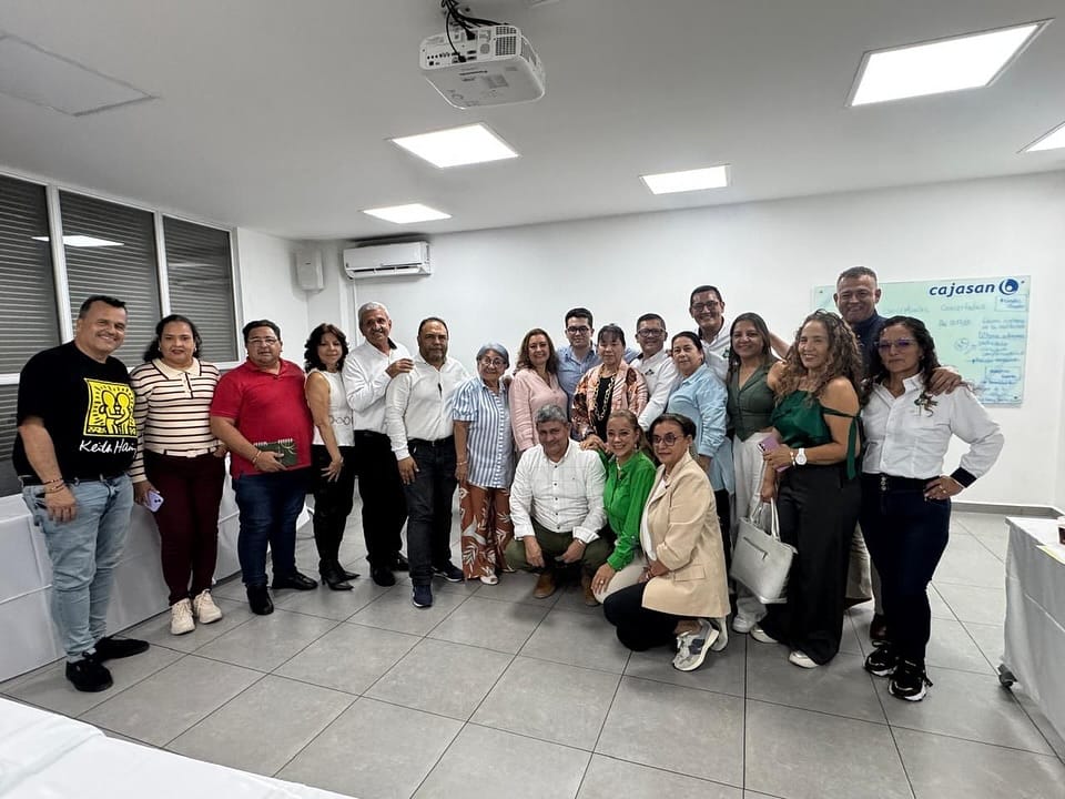 Diálogo abierto para armonizar acciones y mejorar la prestación del servicio educativo en Santander imagen de la publicación