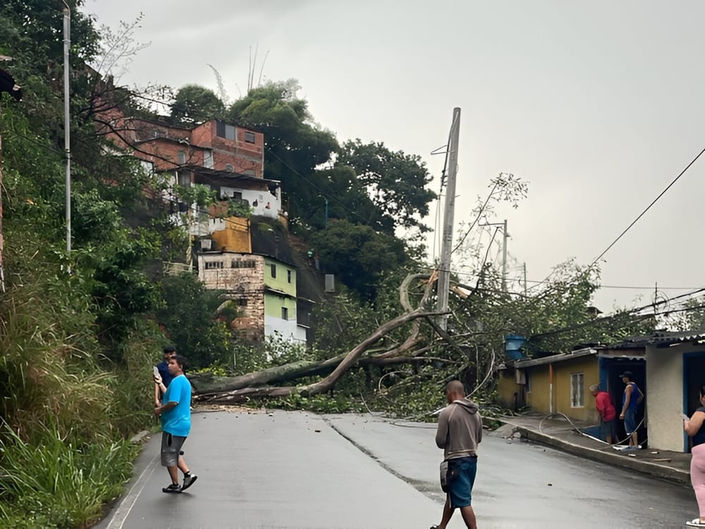 Tormenta paralizó  carretera a Cúcuta imagen de la publicación