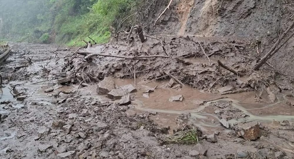 Lluvias intensas agudizan el eterno drama de la vía Curos -  Málaga imagen de la publicación