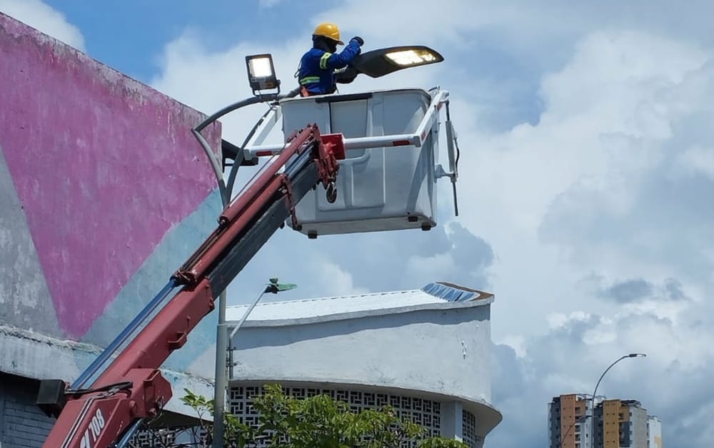 Reposición de luminarias para reforzar seguridad en la ciudad imagen de la publicación