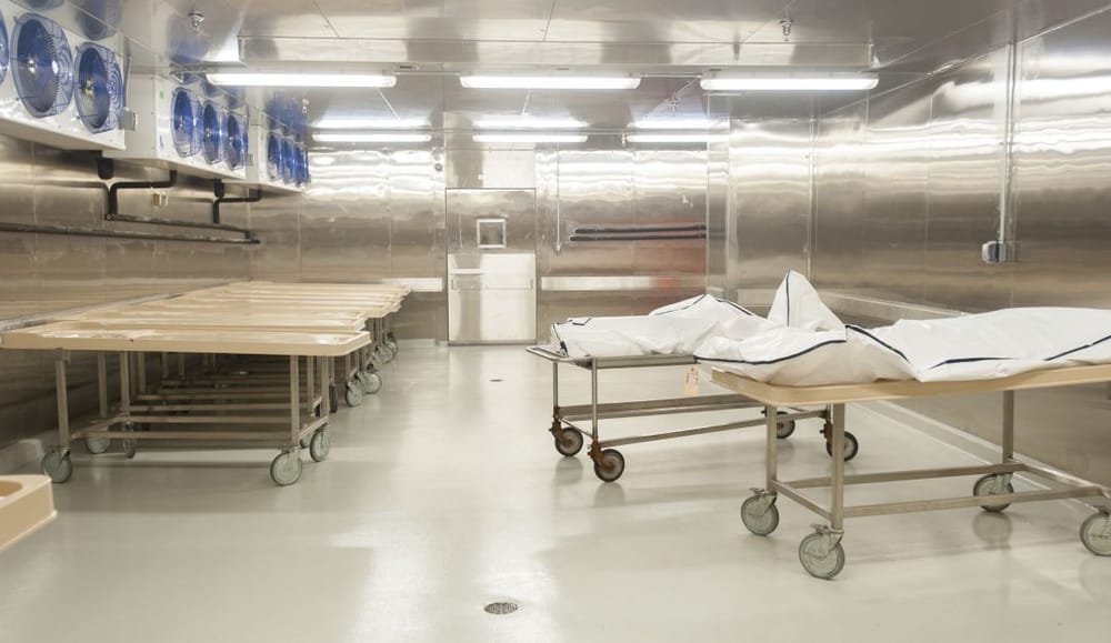 Alerta en la morgue del HUS por dos cuerpos sin reclamar imagen de la publicación