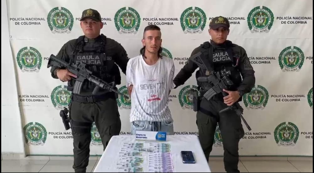 Capturado ‘Juan Mechas’ cuando recibía dos millones de una extorsión en Bucaramanga imagen de la publicación
