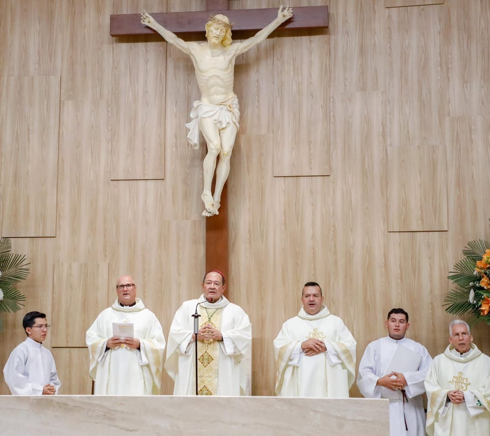 Consagración nuevo templo Parroquia San Rafael Arcángel imagen de la publicación