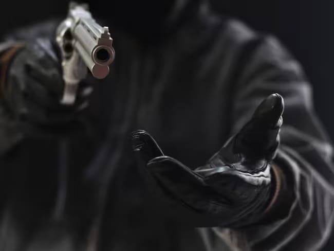 Violento intento de atraco en Bucaramanga deja a padre e hijo heridos de bala imagen de la publicación