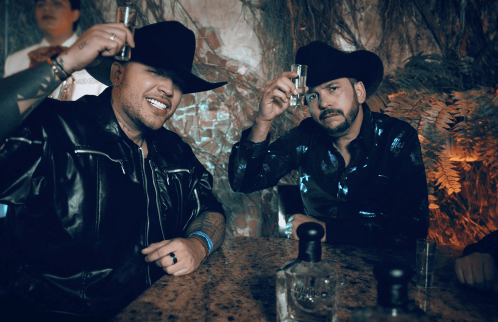 Jessi Uribe y El Flaco estremecen al público con ‘Si Ya Me Voy’ imagen de la publicación