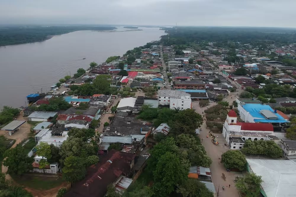 Dos hombres armados asaltaron entidad financiera en Santander imagen de la publicación