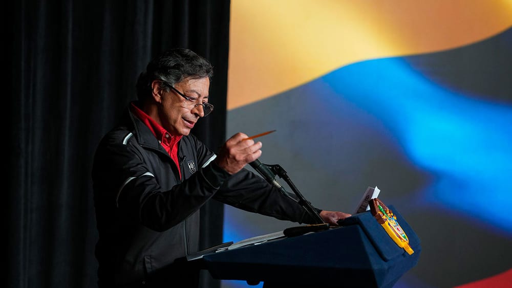 Petro pide garantías judiciales en investigación sobre presunta violación de topes en campaña imagen de la publicación