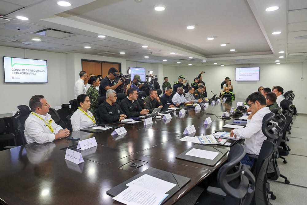 Ministro de Defensa, Pedro Sánchez Suárez, presidió un Consejo Extraordinario de Seguridad en Bucaramanga imagen de la publicación