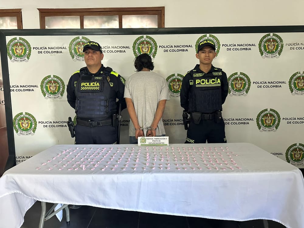 Capturado con 200 dosis de bazuco listas para ser distribuidas en Bucaramanga imagen de la publicación