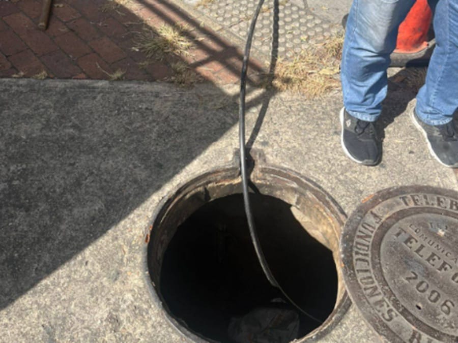 Ola de robos de cables dejó a oscuras sectores clave de Bucaramanga imagen de la publicación