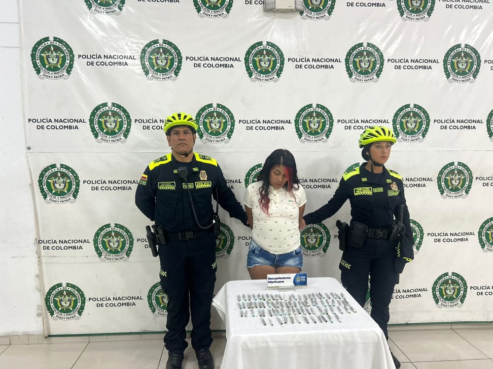 Capturada mujer con 80 cigarrillos de marihuana en el centro de Bucaramanga imagen de la publicación