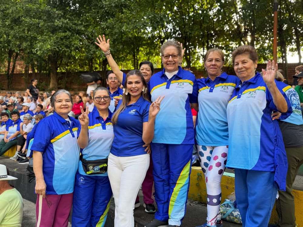 Entrega de kits deportivos para grupos adulto mayor imagen de la publicación