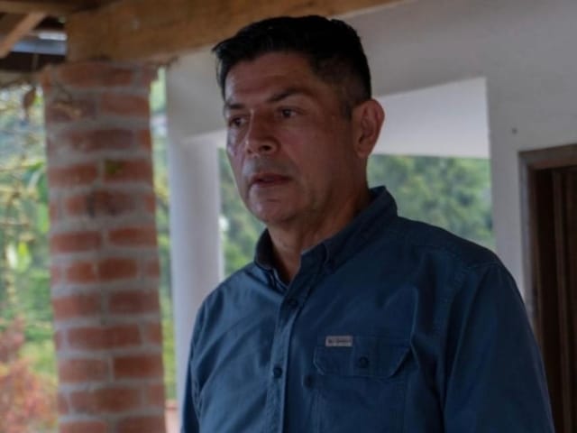 Candidato a Cámara  es un estratega militar  Respaldo Conservador al coronel  (RC) Guillermo León BLANCO imagen de la publicación