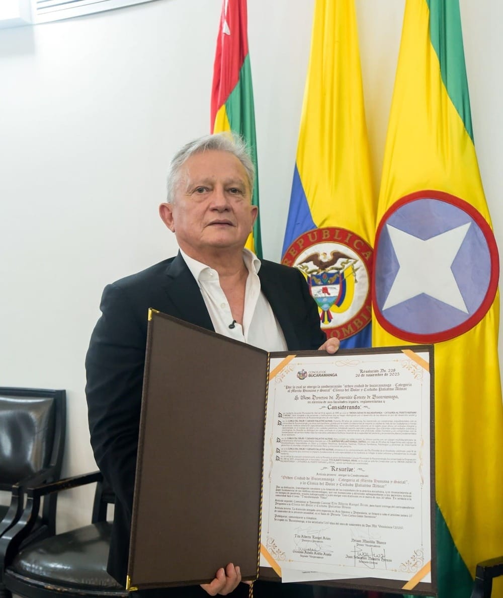 “Orden ciudad de Bucaramanga” al doctor German William Rangel imagen de la publicación