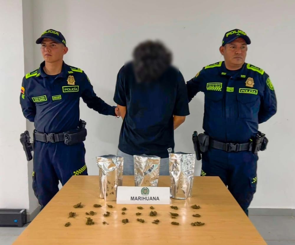 Capturan a joven con más de 460 dosis de marihuana en vía Zapatoca–Girón imagen de la publicación