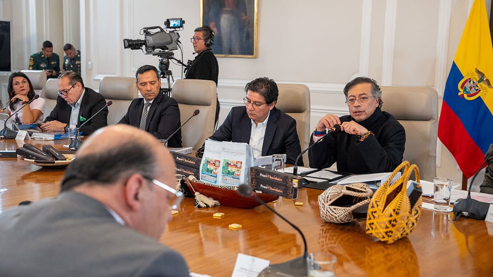 Petro ordena la liquidación de las EPS que estén en quiebra ¿Está de acuerdo? imagen de la publicación