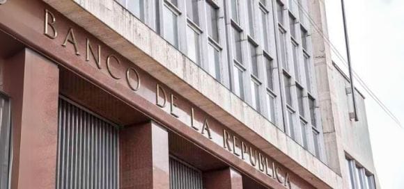 ¿Supieron lo del agarrón entre el Banco de la República y el gobierno nacional? Solo les faltó voltiarse el mascadero. Le contamos imagen de la publicación