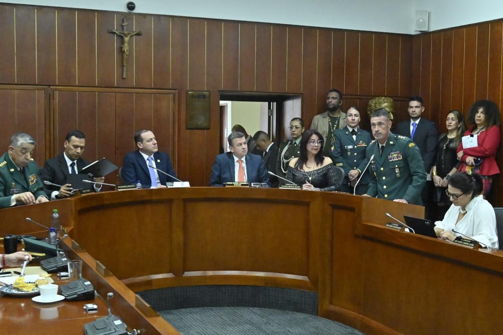 Senado estudia ascenso del Comandante del Ejército Nacional imagen de la publicación