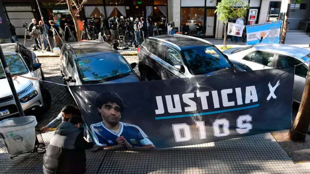 Nuevo aplazamiento del juicio por muerte de Maradona imagen de la publicación