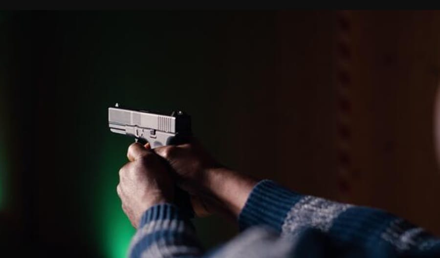 Dos delincuentes protagonizaron balacera dentro de un local en Bucaramanga imagen de la publicación