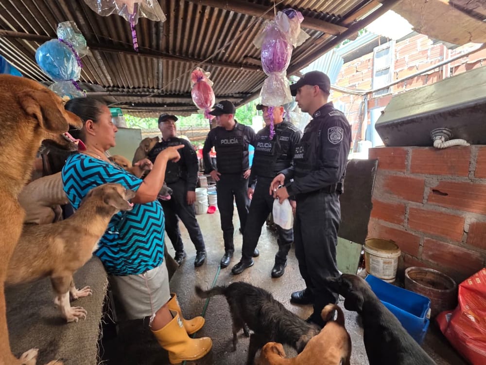 Policía lideró campaña de solidaridad con las mascotas en refugio de 'La Ciudad Bonita' imagen de la publicación