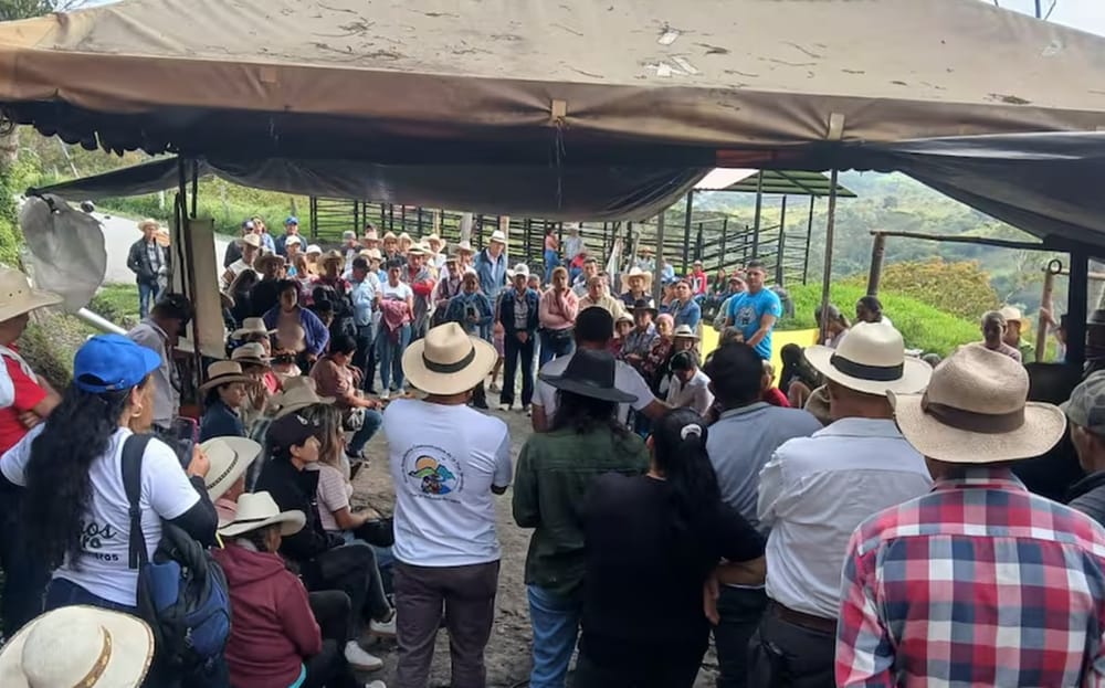 La Corporación Autónoma Regional de Santander levantó suspensión a título minero en La Paz imagen de la publicación