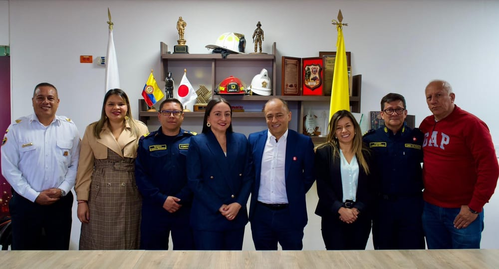 Aprendizaje mutuo de bomberos de Bucaramanga y Bogotá imagen de la publicación