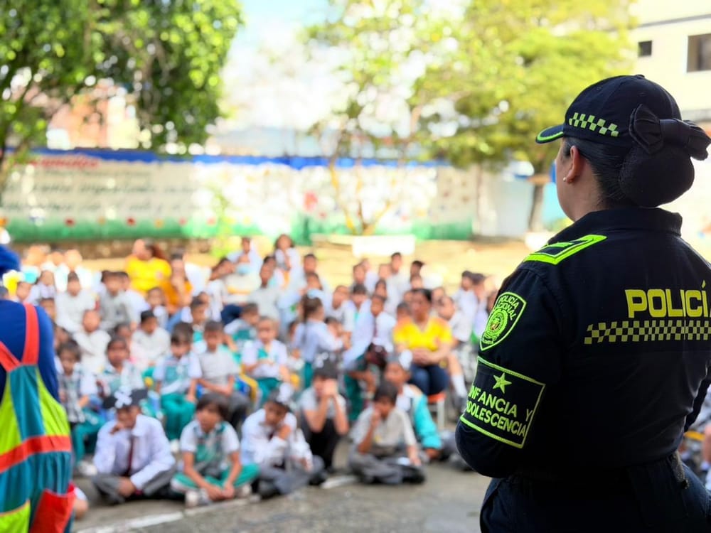 Policía fortalece la protección infantil con jornada pedagógica en Piedecuesta imagen de la publicación