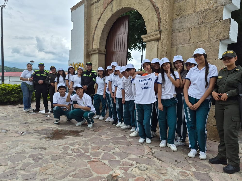Girón recupera su patrimonio: autoridades y comunidad restauran la emblemática "Puerta Grande" imagen de la publicación