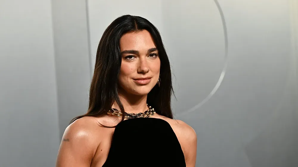 Dua Lipa demanda a Samsung por uso no autorizado de su imagen en televisores imagen de la publicación