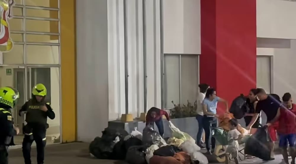 Llenaron la Alcaldía de basuras en Rionegro ante falta de recolección imagen de la publicación