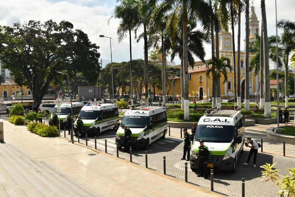 CAIs móviles restaurados y entregados para mayor  seguridad en Bucaramanga imagen de la publicación