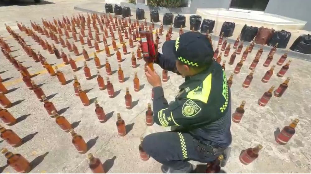 Más de 15.500 cajetillas de cigarrillos y 300 botellas de licor extranjero decomisados en carreteras de la Guajira imagen de la publicación