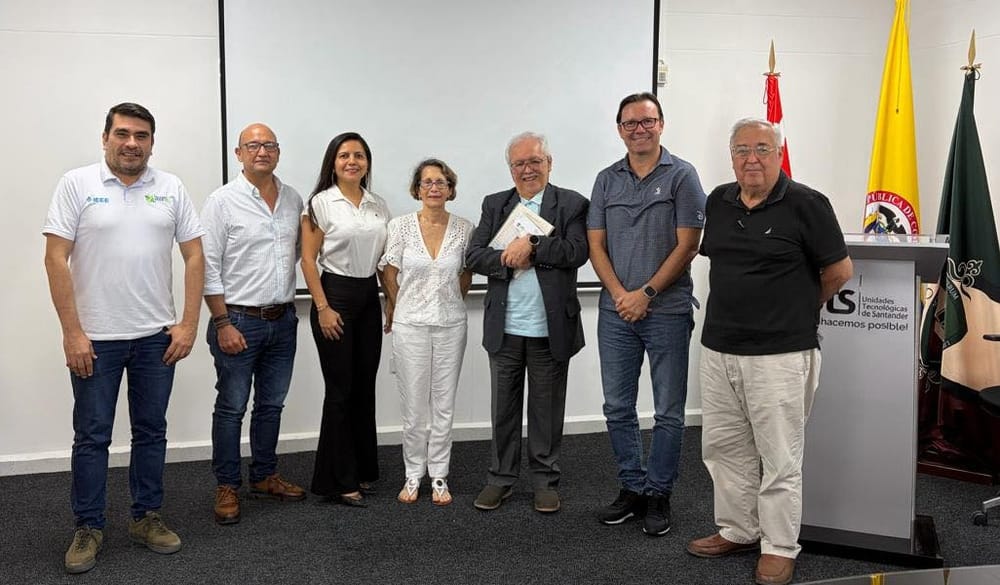 Referente internacional visita las UTS imagen de la publicación