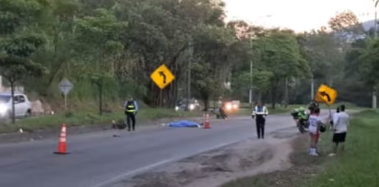 Joven mujer madrugó a una cita con la muerte en la autopista Piedecuesta - Floridablanca imagen de la publicación