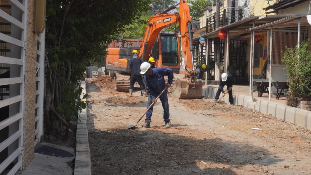 Pavimentación transforma barrios olvidados en Barrancabermeja imagen de la publicación