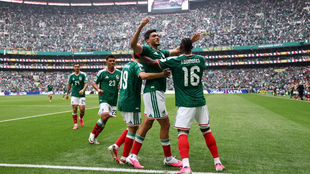 Mexico comenzó su fiesta con triunfo 2-0 sobre Sudáfrica imagen de la publicación