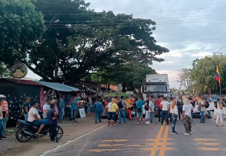 La comunidad en Puerto Parra se le embejucó a la Alcaldía imagen de la publicación