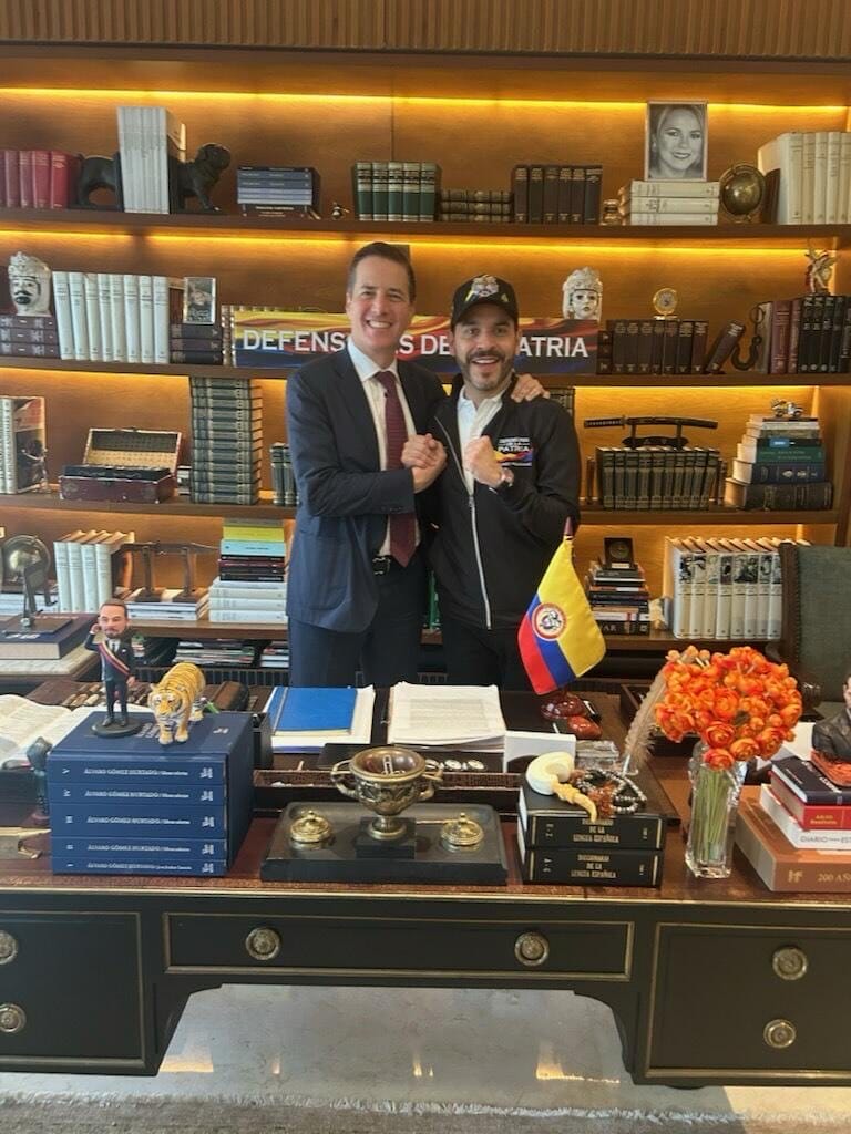 Trump envió a Berni Moreno a saludar a de la Espriella: firmaron compromisos para la expulsión de colombianos de EE.UU. imagen de la publicación