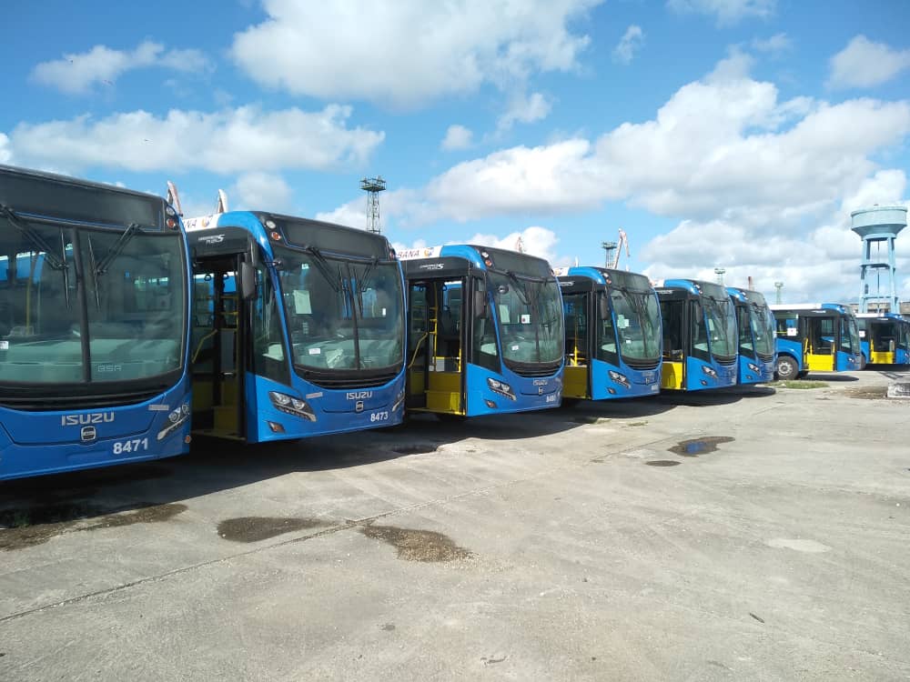 Exportaciones de automóviles y buses crecieron 191 % en los primeros cuatro meses de 2026 imagen de la publicación