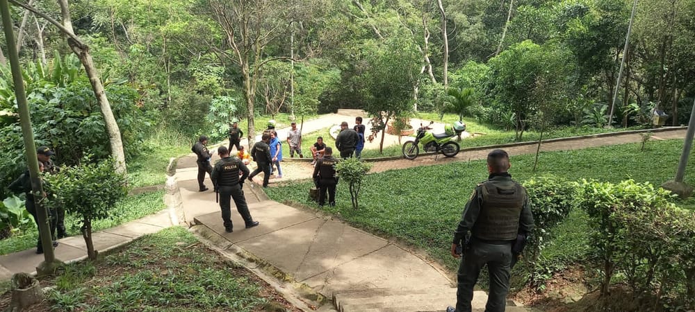 ¿Se van a pegar un porrito? Mucho cuidado si lo va a hacer en un parque de Bucaramanga imagen de la publicación