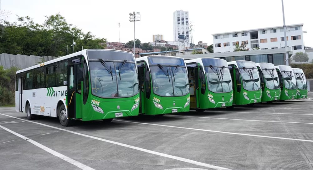 Buses contratados por Metrolínea no fueron solución para el transporte público imagen de la publicación