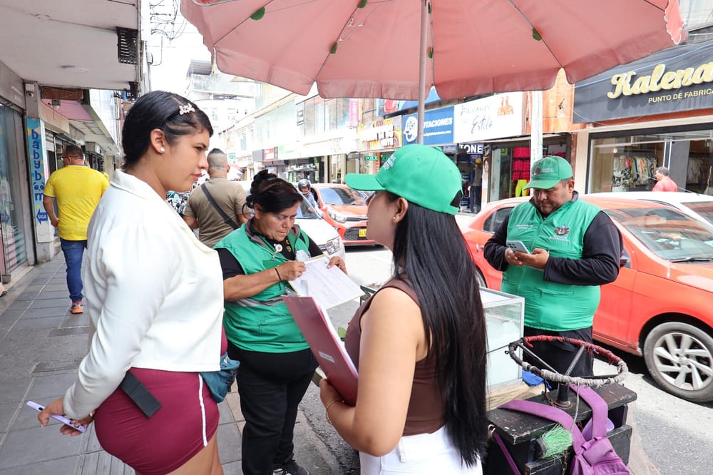 Defensoría del Espacio Público ofrece alternativas a vendedores ambulantes imagen de la publicación