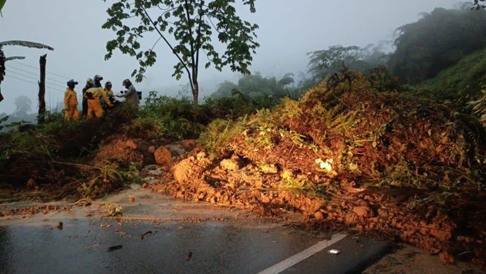 Invierno tiene afectados corredores viales y cultivos en Santander imagen de la publicación