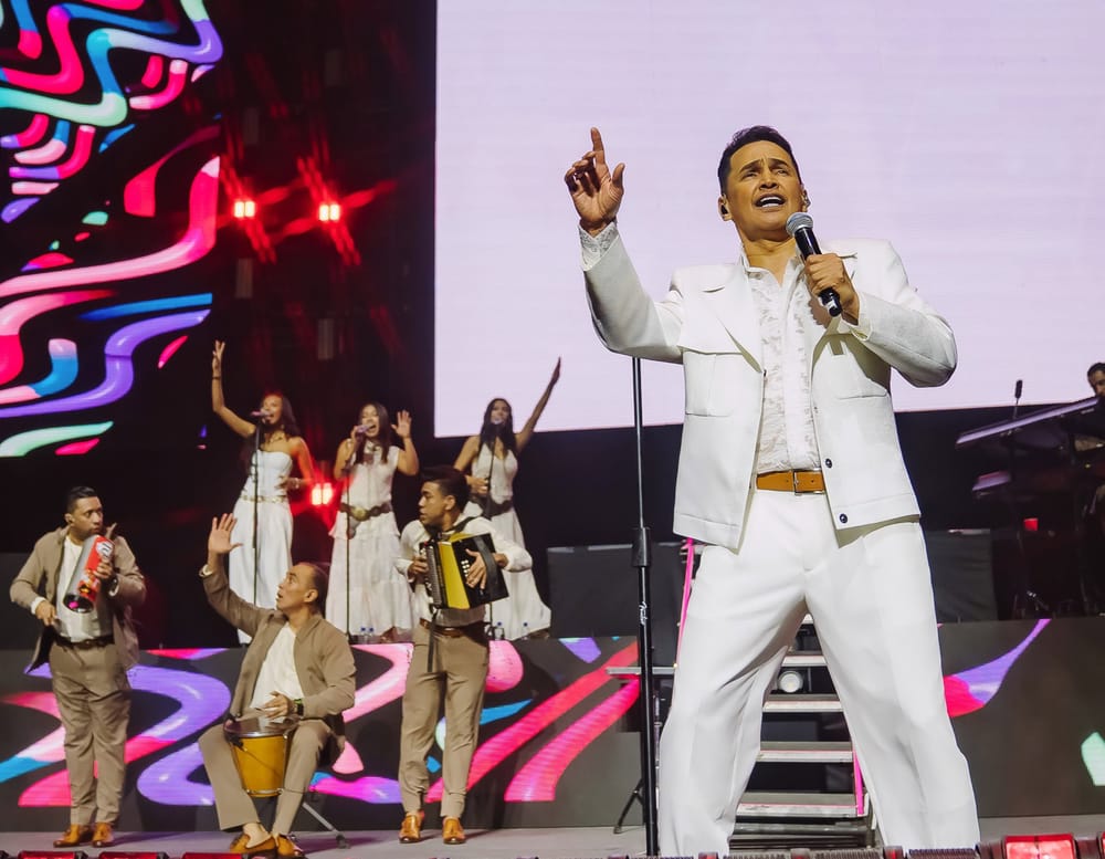 México cantó a una sola voz con Jorge Celedón imagen de la publicación