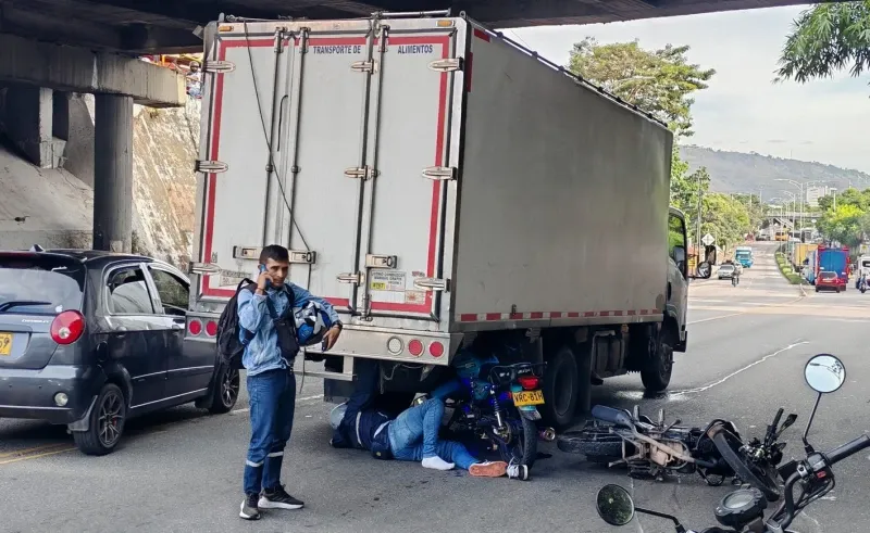 Accidente en la vía Piedecuesta- Floridablanca deja una persona herida imagen de la publicación