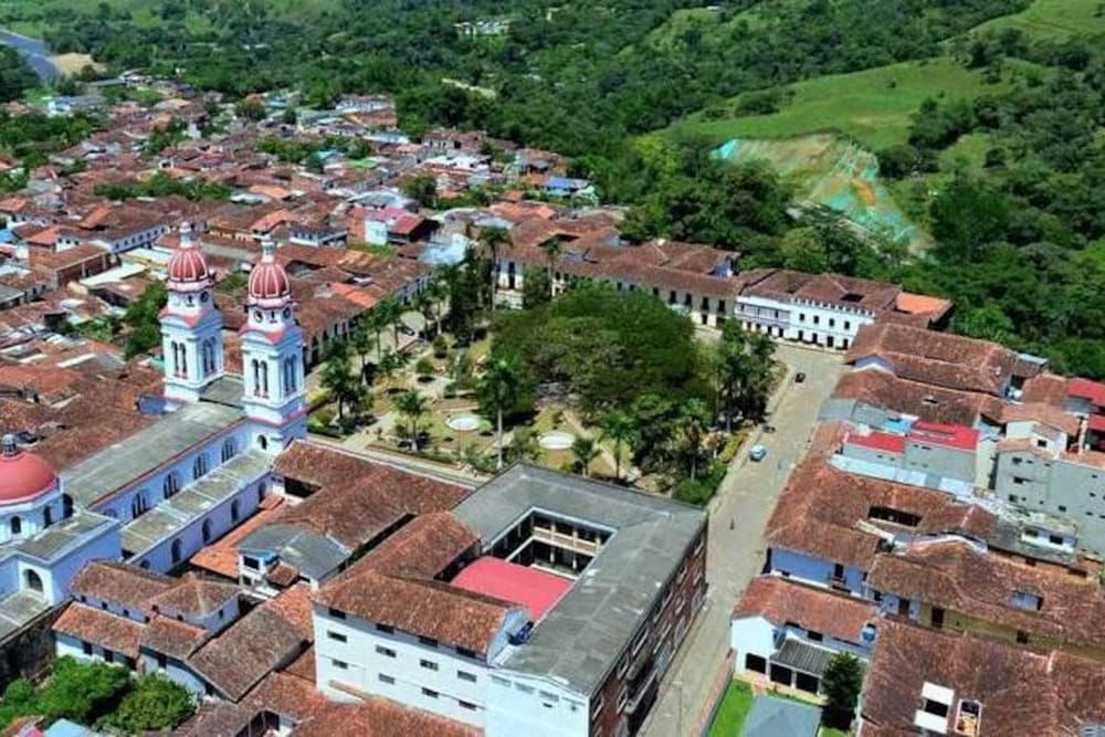 Cayeron 'Los Juegos macabros' en Santander: Fiscalía les atribuye homicidios y negocio de drogas por más de $1.100 millones imagen de la publicación